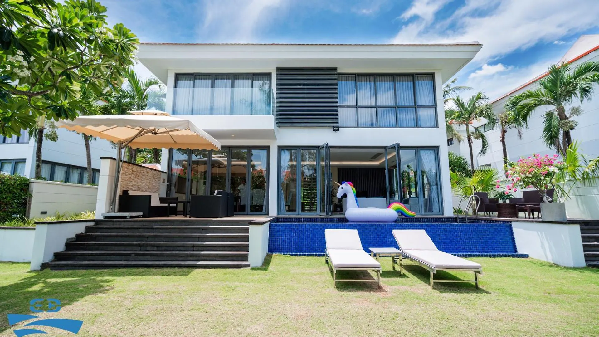 Airy 3 Bedroom In The Ocean Villas Da Nang