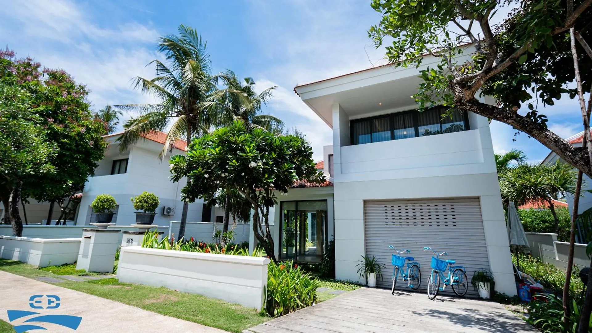 Airy 3 Bedroom In The Ocean Villas Da Nang