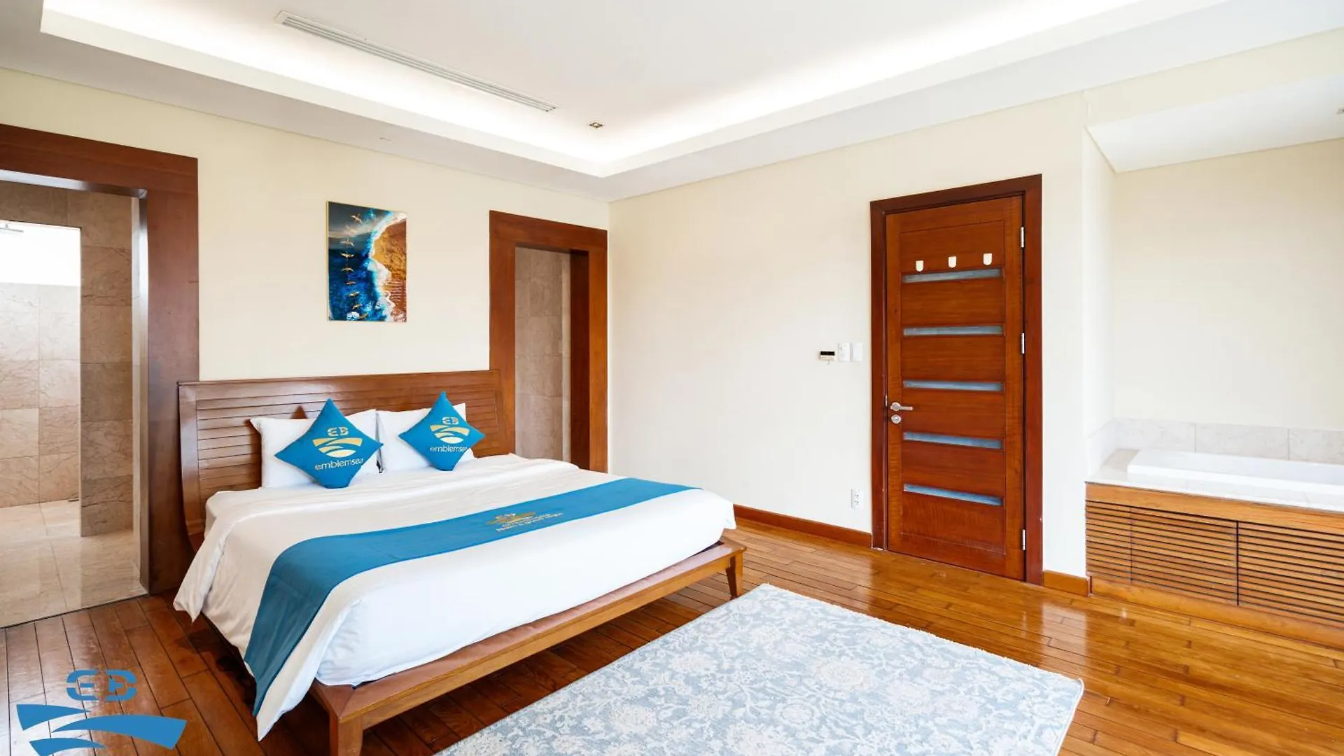 Airy 3 Bedroom In The Ocean Villas Da Nang 0*,
