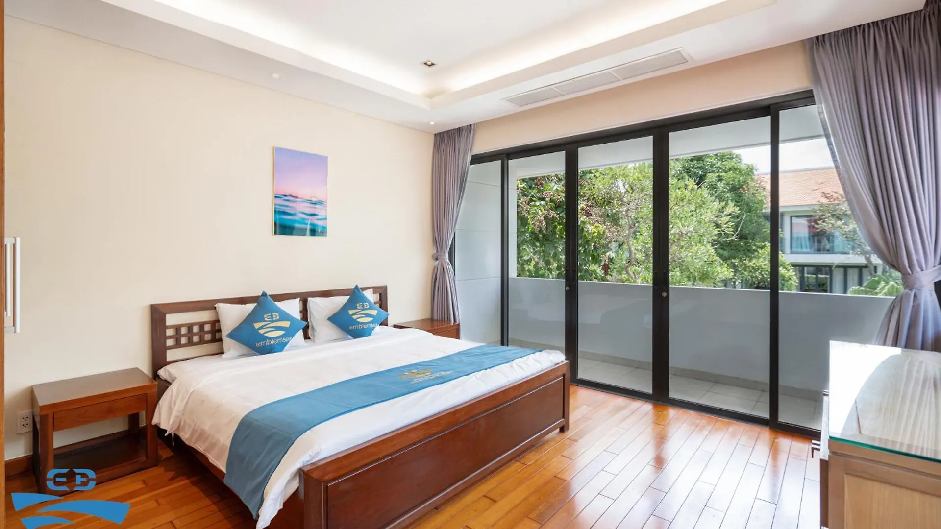 Airy 3 Bedroom In The Ocean Villas Da Nang