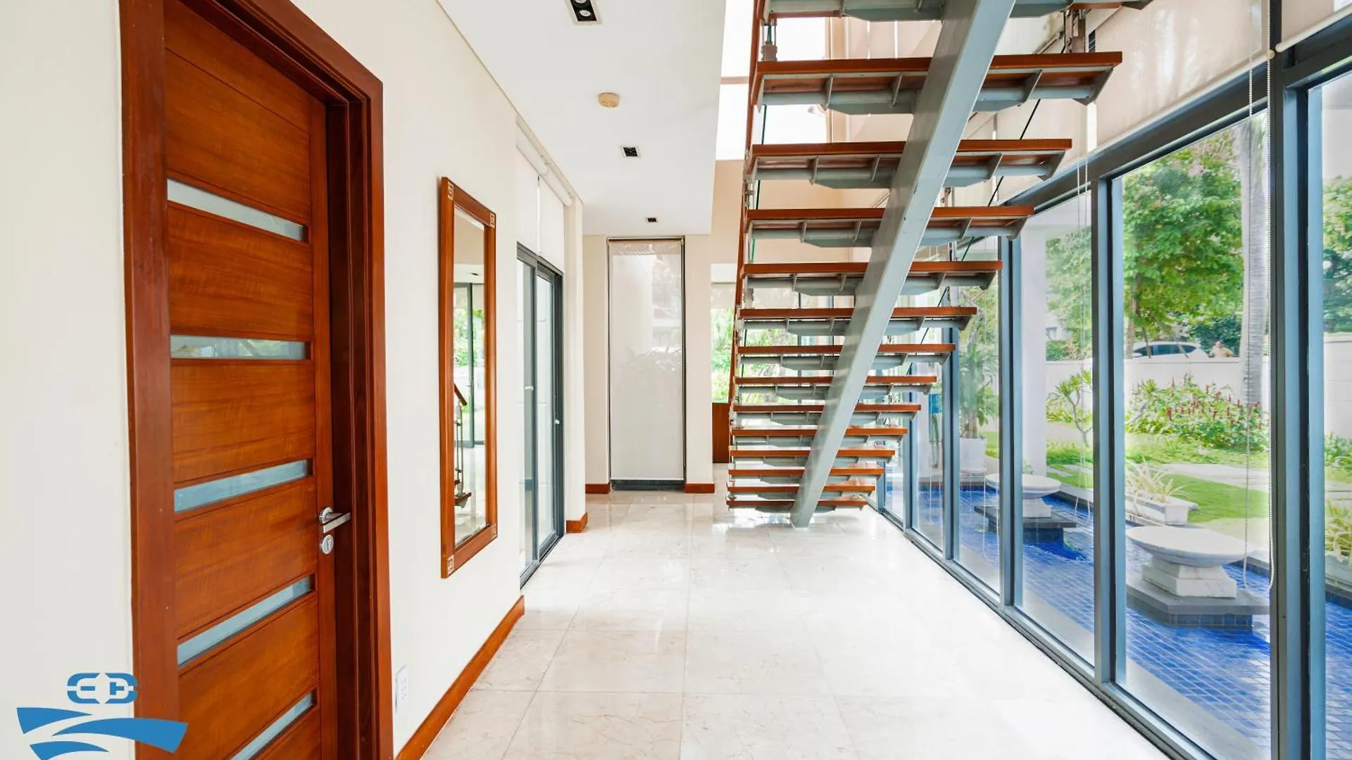 Airy 3 Bedroom In The Ocean Villas Da Nang