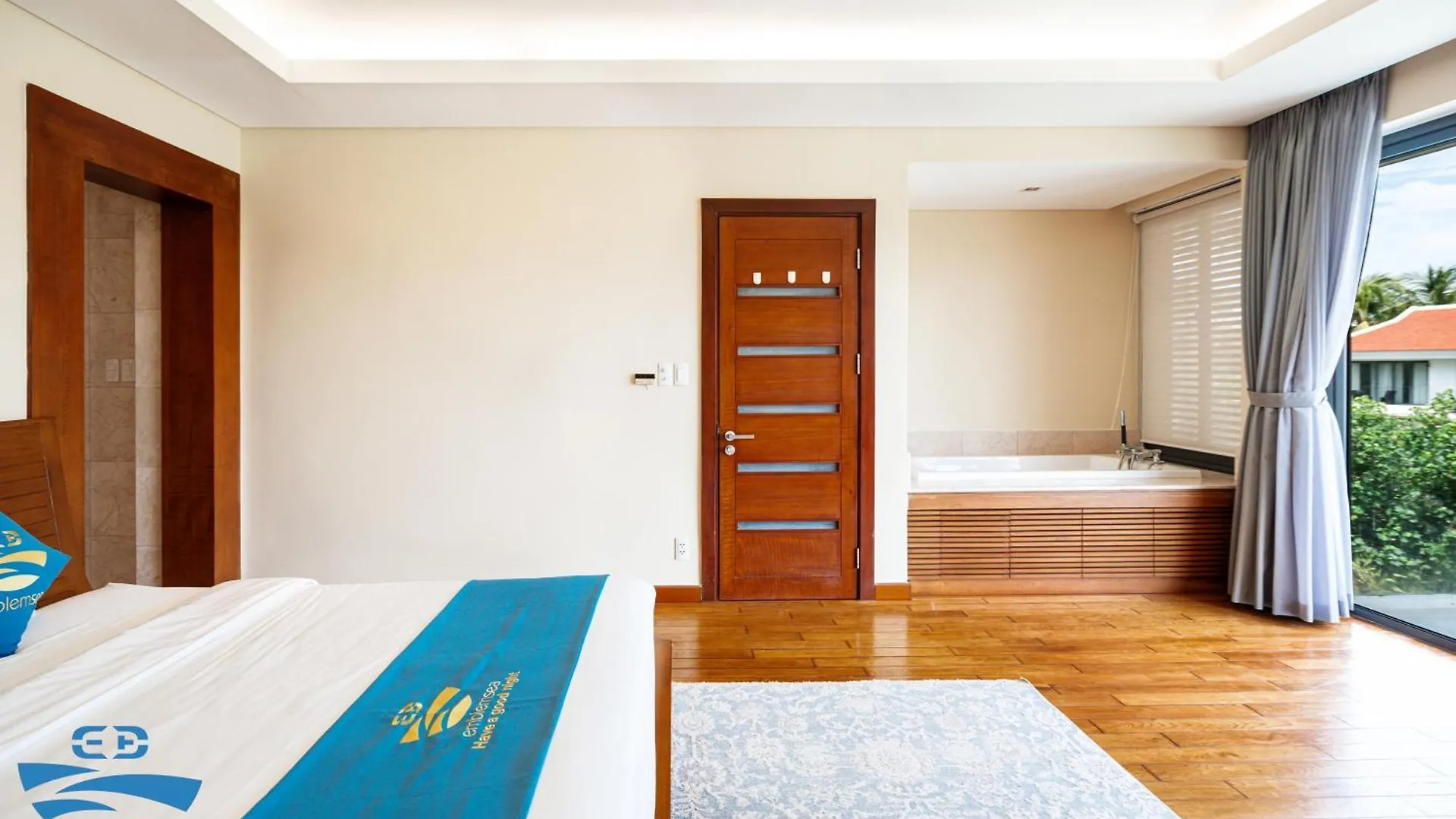 Airy 3 Bedroom In The Ocean Villas Da Nang Vietnam