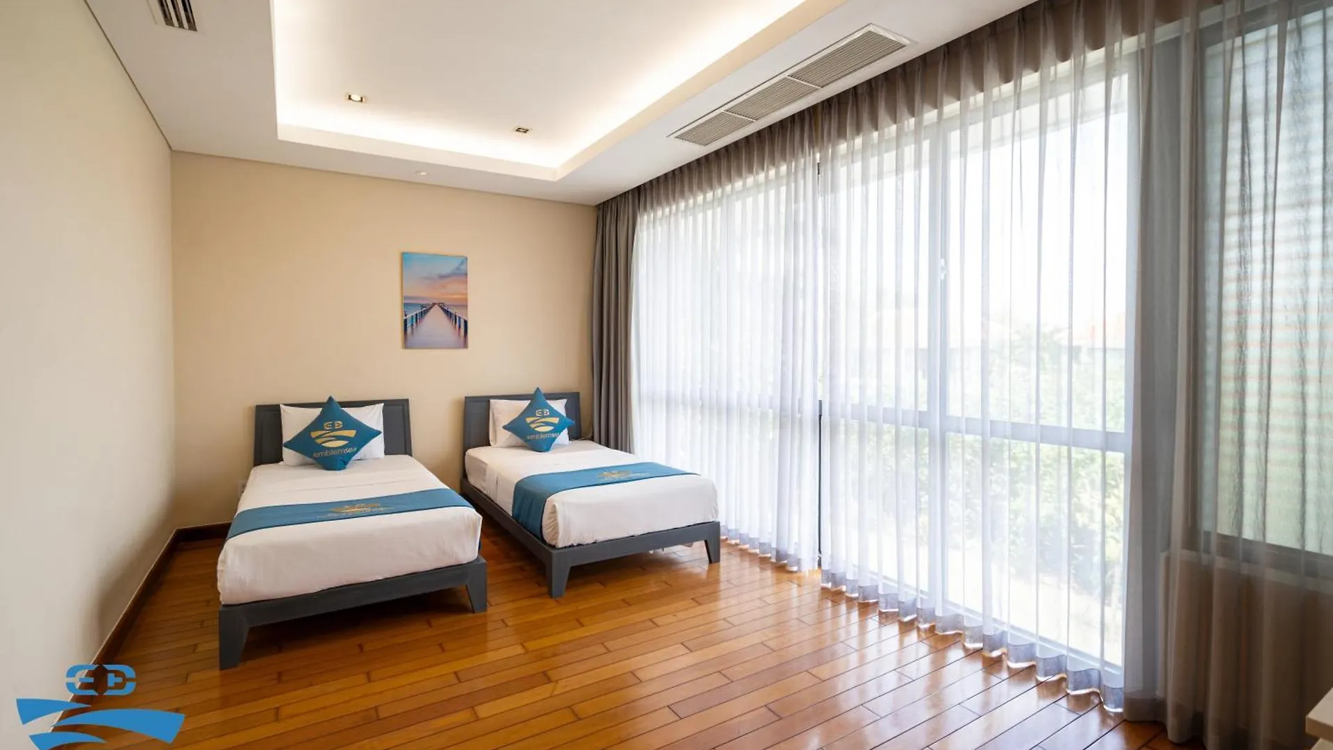 Airy 3 Bedroom In The Ocean Villas Da Nang