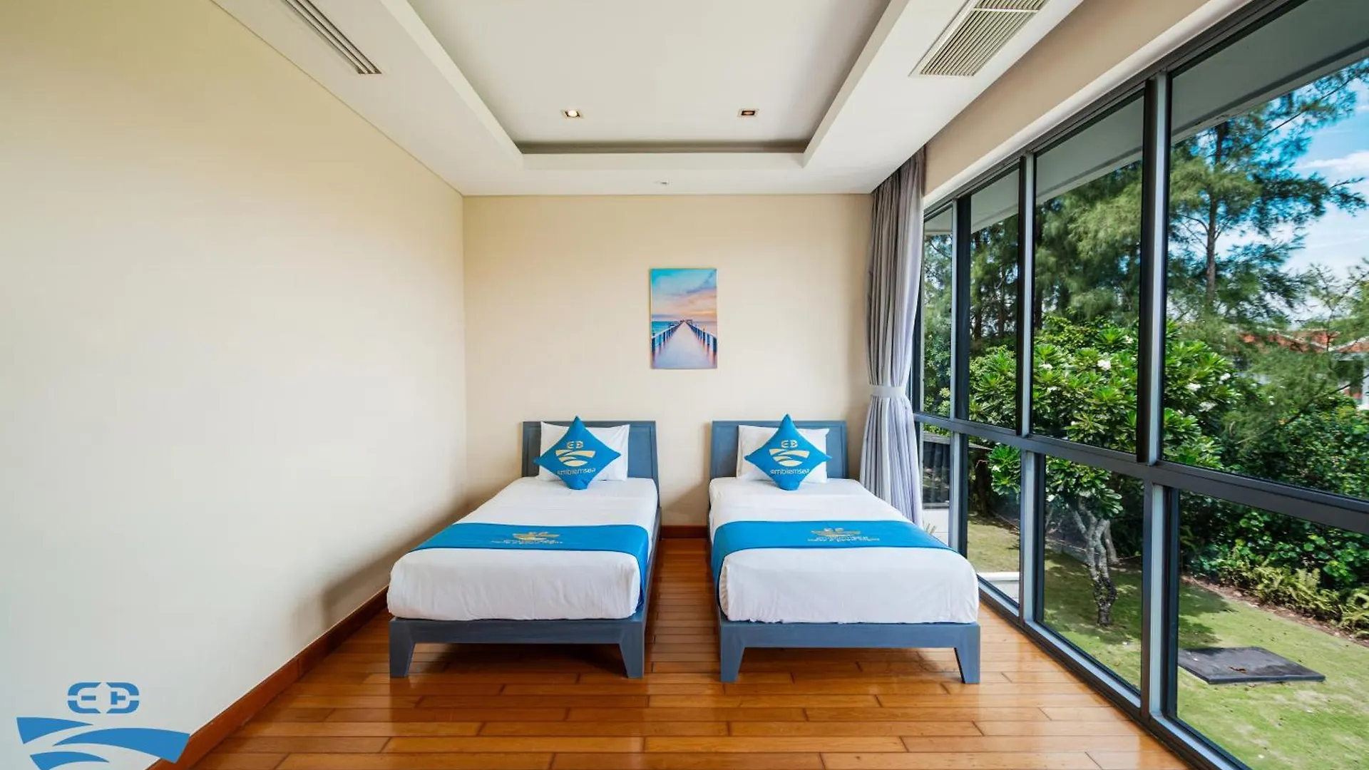Airy 3 Bedroom In The Ocean Villas Da Nang