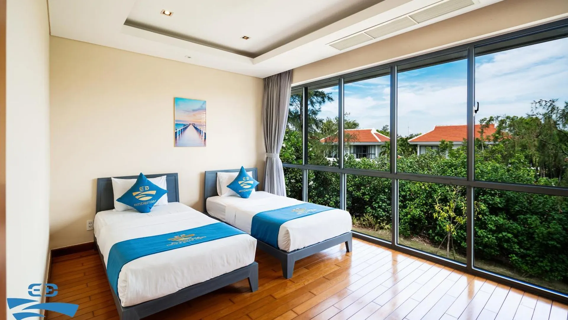 Airy 3 Bedroom In The Ocean Villas Da Nang
