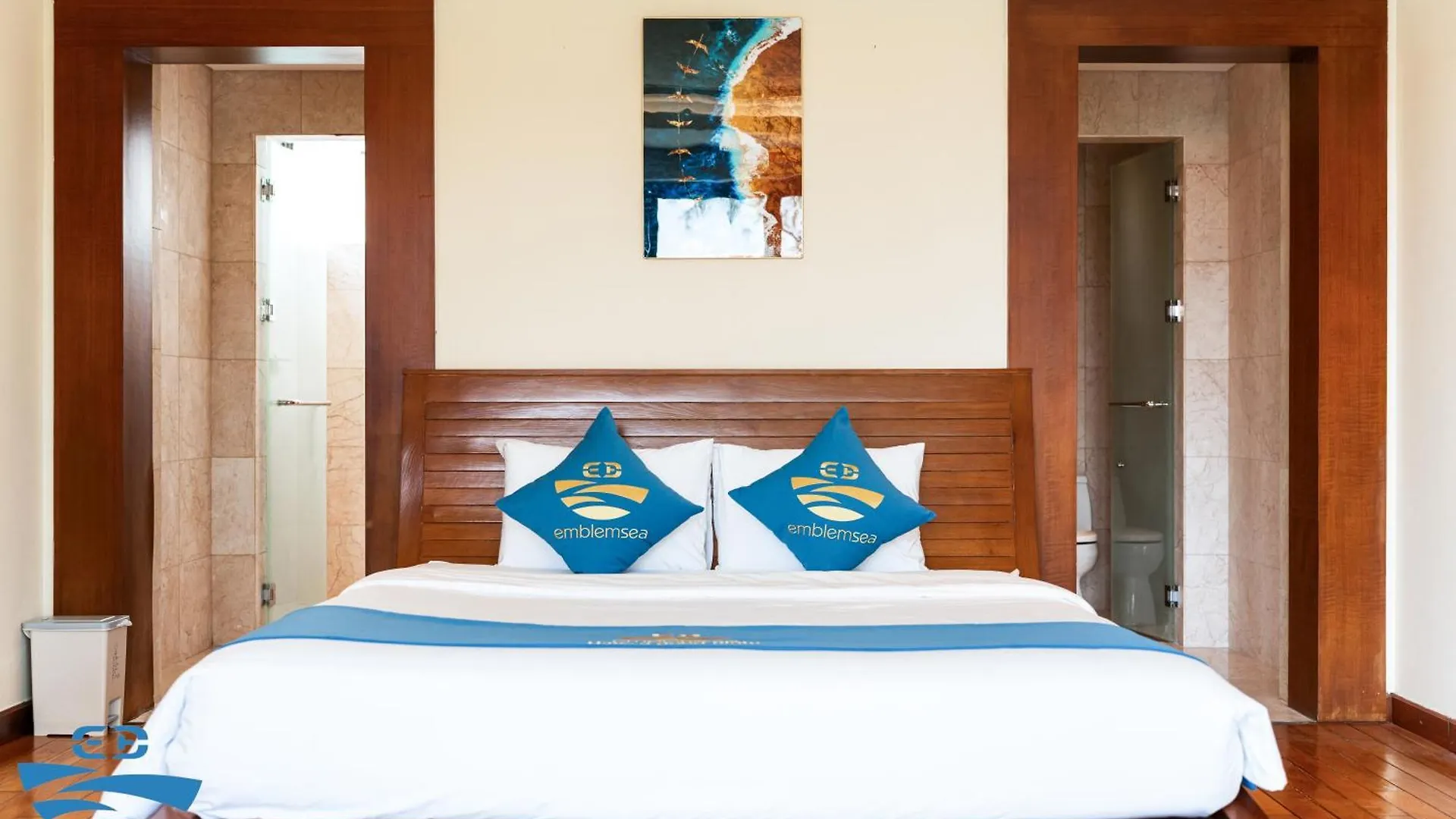 Airy 3 Bedroom In The Ocean Villas Da Nang 0*,