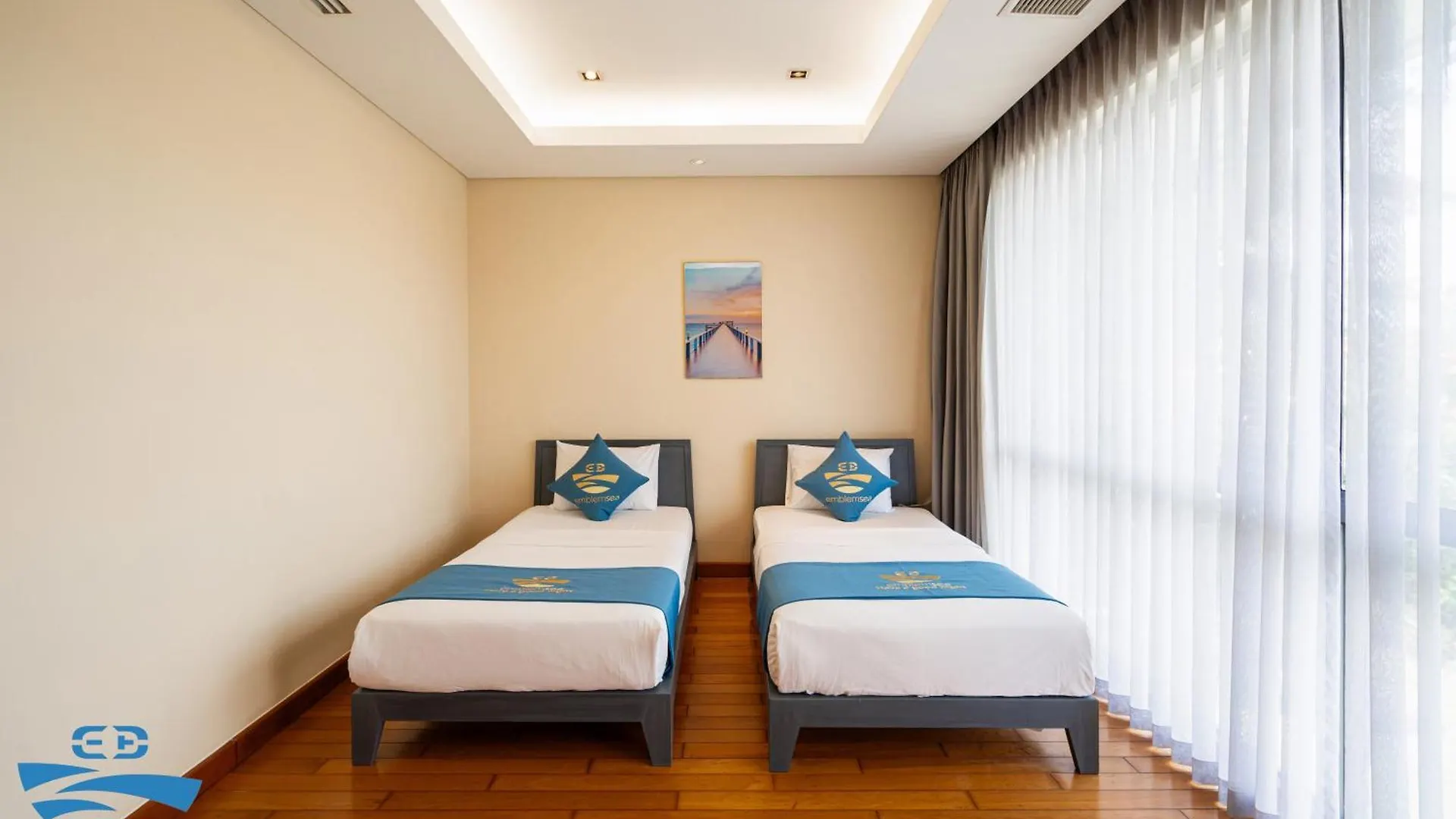 Airy 3 Bedroom In The Ocean Villas Da Nang