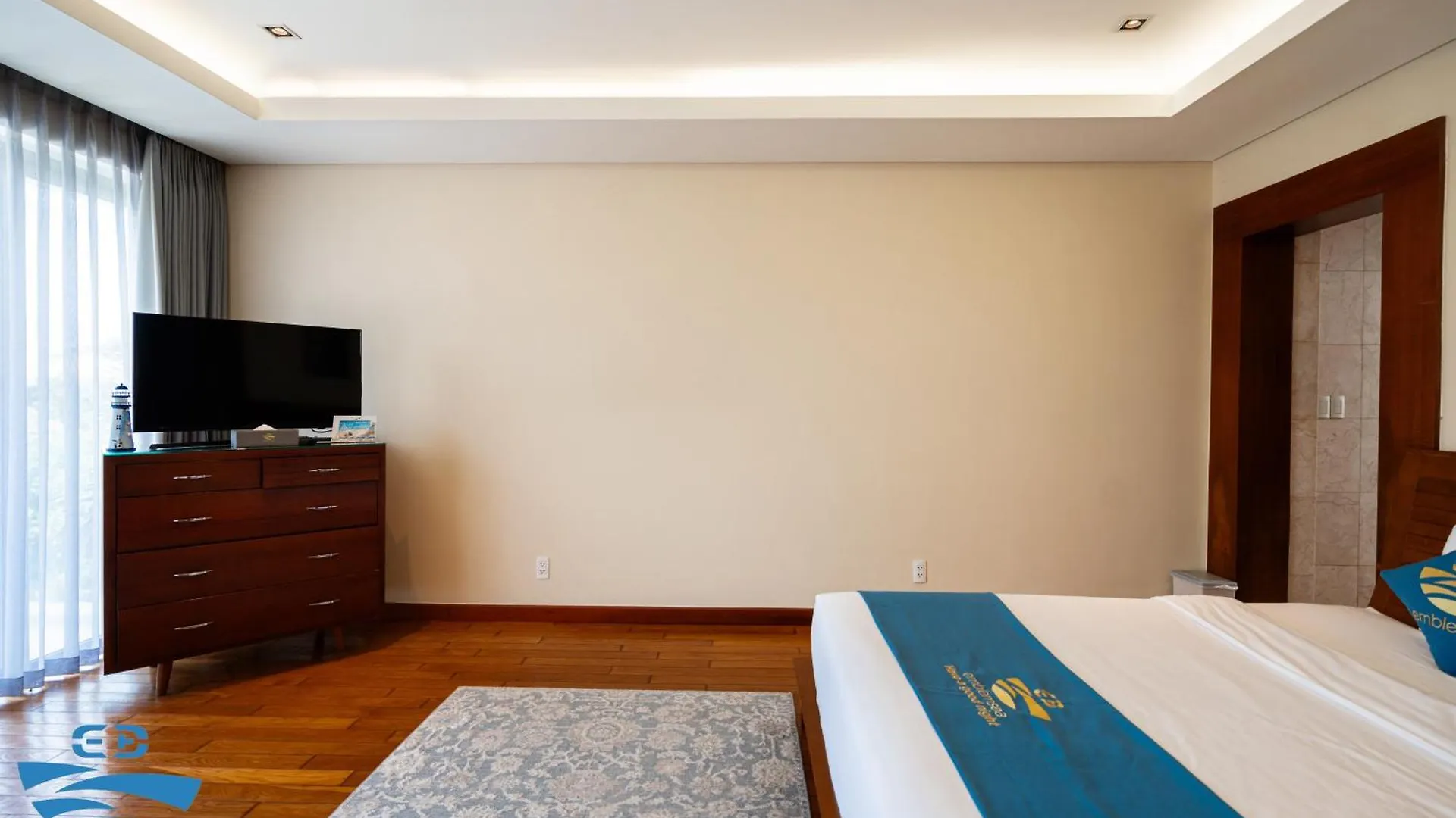 Airy 3 Bedroom In The Ocean Villas Da Nang 0*,  Vietnam