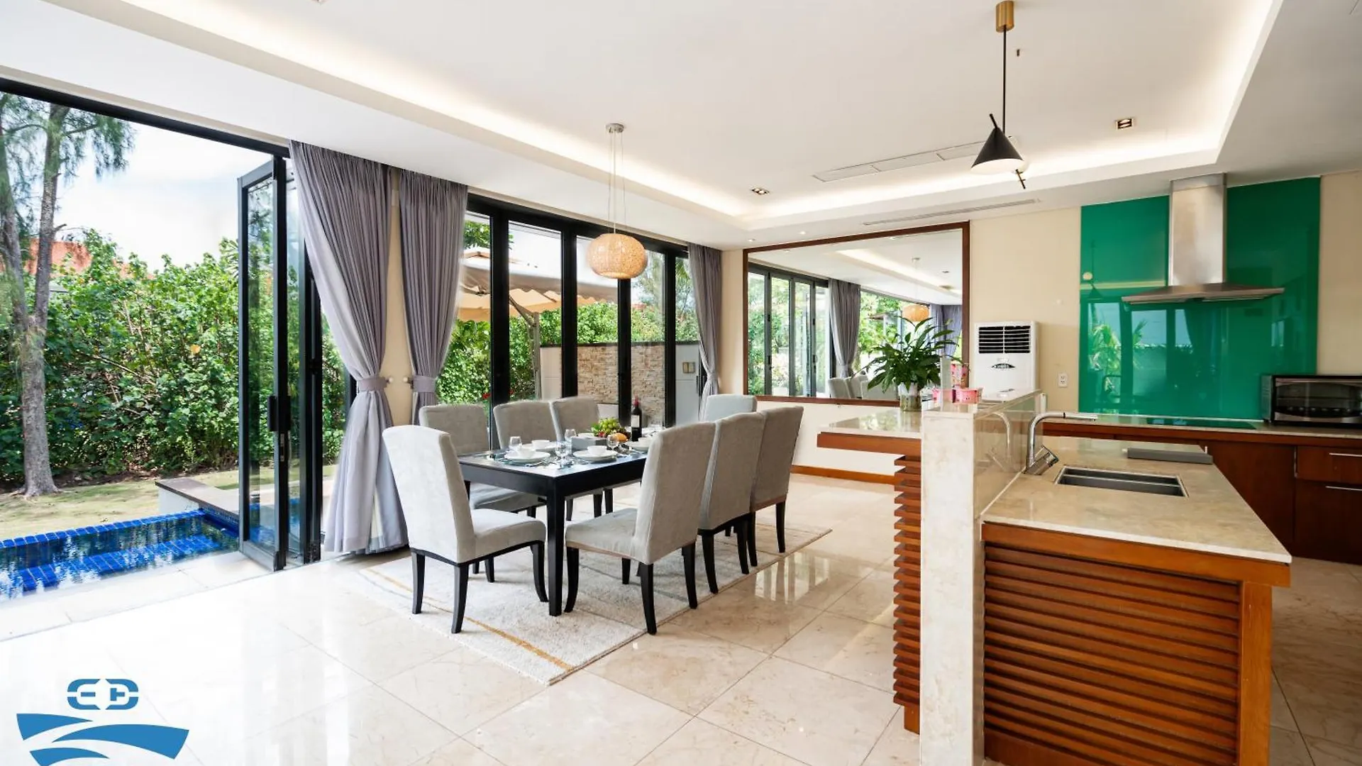 Airy 3 Bedroom In The Ocean Villas Da Nang 0*,